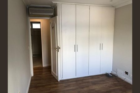 Apartamento à venda com 3 quartos, 200m² em Itaim Bibi, São Paulo