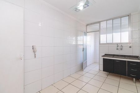 Cozinha de apartamento à venda com 2 quartos, 64m² em Vila Paranagua, São Paulo