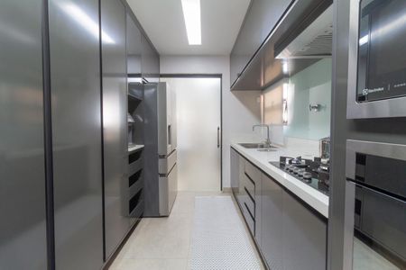 Apartamento à venda com 158m², 3 quartos e 2 vagas