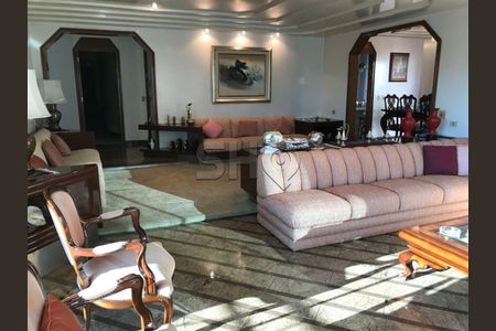 Apartamento à venda com 3 quartos, 269m² em Santa Cecilia, São Paulo
