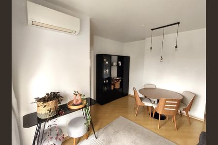 Apartamento à venda com 2 quartos, 63m² em Vila Olímpia, São Paulo