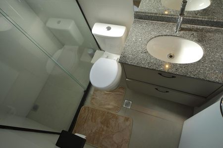 Apartamento à venda com 57m², 2 quartos e 2 vagasBanheiro 