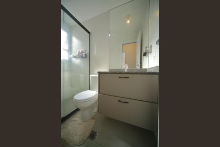 Apartamento à venda com 57m², 2 quartos e 2 vagasBanheiro 