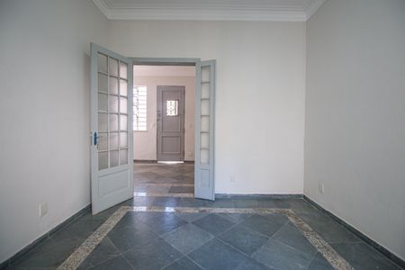 Casa à venda com 120m², 2 quartos e sem vaga Casa à venda com 120m², 2 quartos e sem vagaQuarto 1