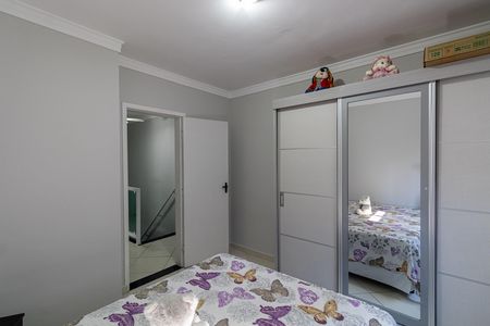 Casa à venda com 120m², 3 quartos e 2 vagas Casa à venda com 120m², 3 quartos e 2 vagasQuarto 1