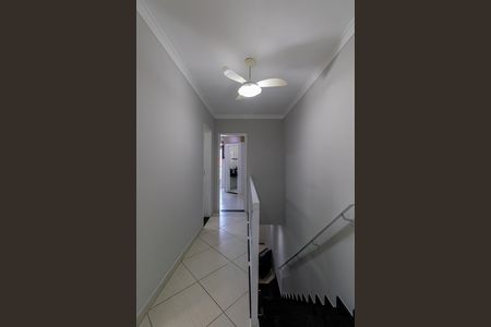 Casa à venda com 120m², 3 quartos e 2 vagas Casa à venda com 120m², 3 quartos e 2 vagasCorredor