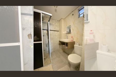 Casa à venda com 9 quartos, 250m² em Veloso, Osasco
