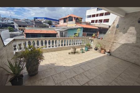 Casa à venda com 125m², 3 quartos e 2 vagas