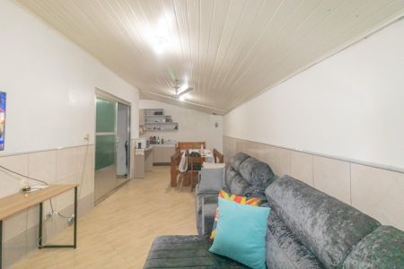 Casa à venda com 300m², 3 quartos e 3 vagas Casa à venda com 300m², 3 quartos e 3 vagasSala