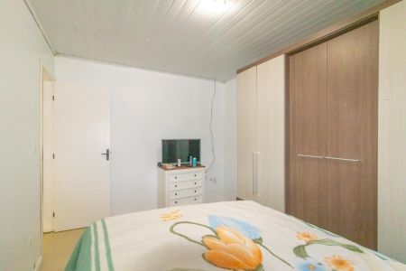 Casa à venda com 300m², 3 quartos e 3 vagas Casa à venda com 300m², 3 quartos e 3 vagasQuarto 1