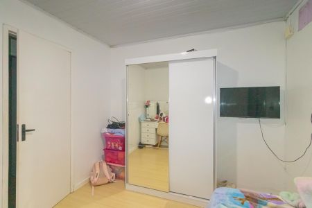 Casa à venda com 300m², 3 quartos e 3 vagas Casa à venda com 300m², 3 quartos e 3 vagasQuarto 3