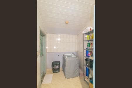 Casa à venda com 300m², 3 quartos e 3 vagas Casa à venda com 300m², 3 quartos e 3 vagasÁrea de Serviço