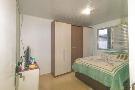 Casa à venda com 300m², 3 quartos e 3 vagas Casa à venda com 300m², 3 quartos e 3 vagasQuarto 1