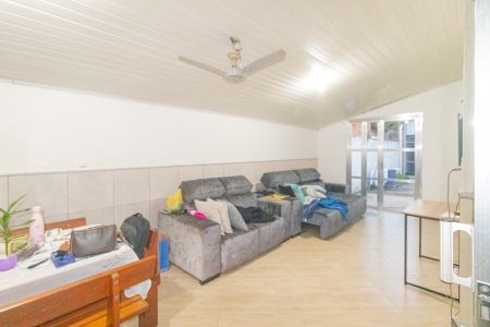 Casa à venda com 300m², 3 quartos e 3 vagas Casa à venda com 300m², 3 quartos e 3 vagasSala/Cozinha
