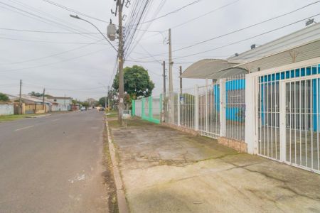 Vista da Rua de casa à venda com 3 quartos, 300m² em Niterói, Canoas