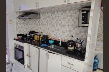 Apartamento para alugar com 708m², 2 quartos e 1 vaga Apartamento para alugar com 708m², 2 quartos e 1 vagaCozinha
