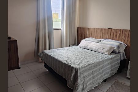 Apartamento para alugar com 708m², 2 quartos e 1 vaga Apartamento para alugar com 708m², 2 quartos e 1 vagaQuarto
