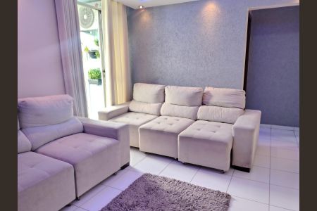 Apartamento para alugar com 708m², 2 quartos e 1 vaga Apartamento para alugar com 708m², 2 quartos e 1 vagaSala
