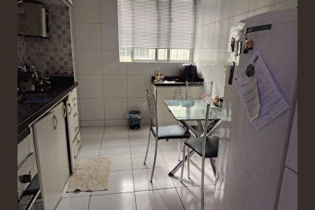 Apartamento para alugar com 708m², 2 quartos e 1 vaga Apartamento para alugar com 708m², 2 quartos e 1 vagaCozinha
