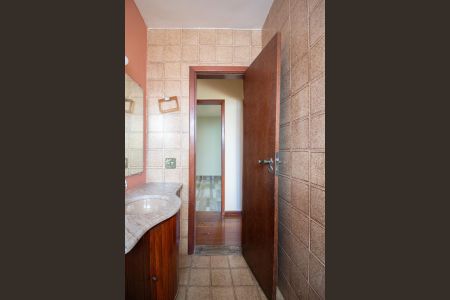 Casa à venda com 700m², 6 quartos e 4 vagas Casa à venda com 700m², 6 quartos e 4 vagasBanheiro da Suíte 2