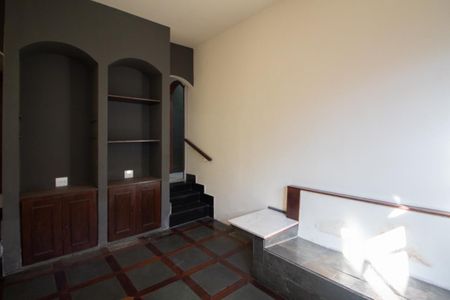 Casa à venda com 700m², 6 quartos e 4 vagas Casa à venda com 700m², 6 quartos e 4 vagasSala 3