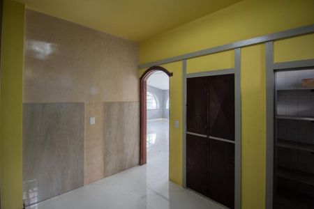 Casa à venda com 700m², 6 quartos e 4 vagas Casa à venda com 700m², 6 quartos e 4 vagasCozinha