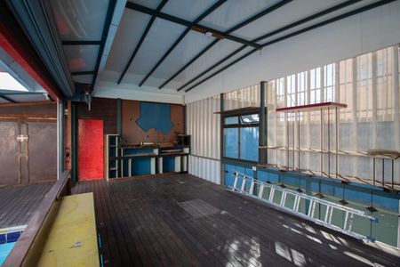 Casa à venda com 700m², 6 quartos e 4 vagas Casa à venda com 700m², 6 quartos e 4 vagasOutros