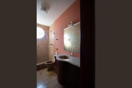Casa à venda com 700m², 6 quartos e 4 vagas Casa à venda com 700m², 6 quartos e 4 vagasBanheiro da Suíte 2