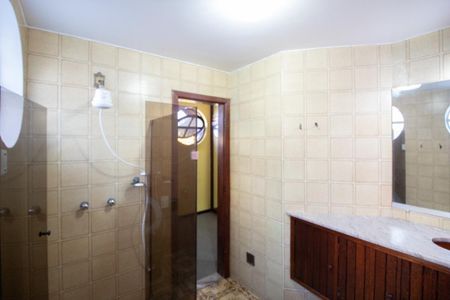 Casa à venda com 700m², 6 quartos e 4 vagas Casa à venda com 700m², 6 quartos e 4 vagasBanheiro da Suíte 1
