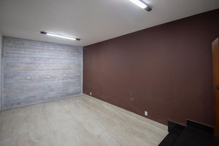 Casa à venda com 700m², 6 quartos e 4 vagas Casa à venda com 700m², 6 quartos e 4 vagasSala 2