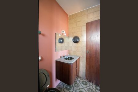 Casa à venda com 700m², 6 quartos e 4 vagas Casa à venda com 700m², 6 quartos e 4 vagasBanheiro da Suíte 4