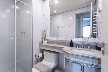 Apartamento à venda com 26m², 1 quarto e 1 vaga Apartamento à venda com 26m², 1 quarto e 1 vagaBanheiro