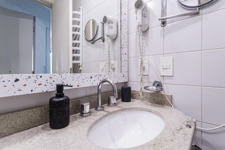 Apartamento à venda com 26m², 1 quarto e 1 vaga Apartamento à venda com 26m², 1 quarto e 1 vagaBanheiro
