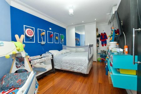 Casa de condomínio à venda com 360m², 4 quartos e 6 vagas