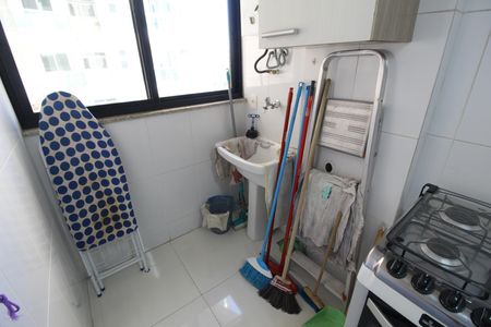 Apartamento para alugar com 80m², 2 quartos e 1 vagaÁrea de Serviço