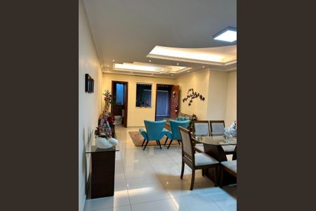Casa à venda com 150m², 3 quartos e 3 vagas