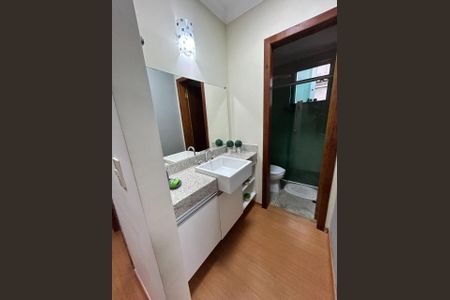 Casa à venda com 150m², 3 quartos e 3 vagas