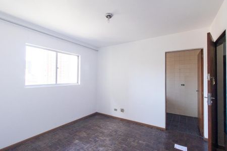 Sala de apartamento para alugar com 1 quarto, 33m² em Batel, Curitiba