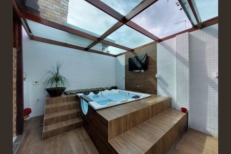 Casa à venda com 4 quartos, 346m² em Bairro da Glória, Contagem