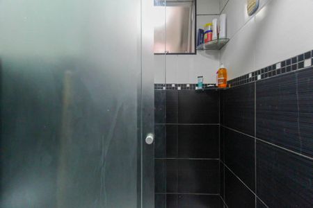 Apartamento à venda com 39m², 2 quartos e 1 vaga Apartamento à venda com 39m², 2 quartos e 1 vagaBanheiro