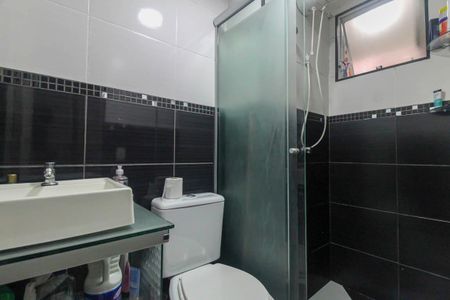 Apartamento à venda com 39m², 2 quartos e 1 vaga Apartamento à venda com 39m², 2 quartos e 1 vagaBanheiro