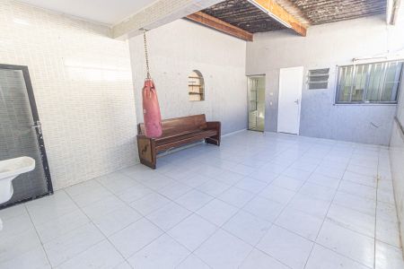 Casa para alugar com 300m², 4 quartos e 3 vagas Casa para alugar com 300m², 4 quartos e 3 vagasÁrea de Serviço