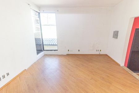 Casa para alugar com 300m², 4 quartos e 3 vagas Casa para alugar com 300m², 4 quartos e 3 vagasSala de TV