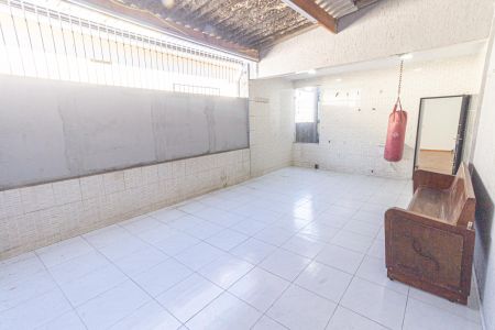 Casa para alugar com 300m², 4 quartos e 3 vagas Casa para alugar com 300m², 4 quartos e 3 vagasÁrea de Serviço