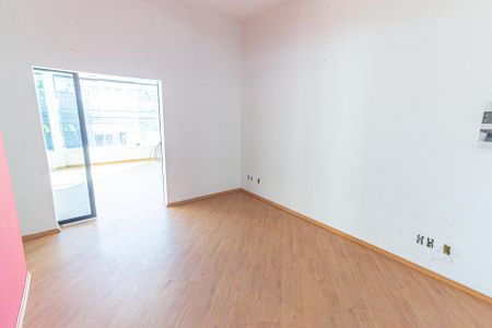 Casa para alugar com 300m², 4 quartos e 3 vagas Casa para alugar com 300m², 4 quartos e 3 vagasSuíte - Closet