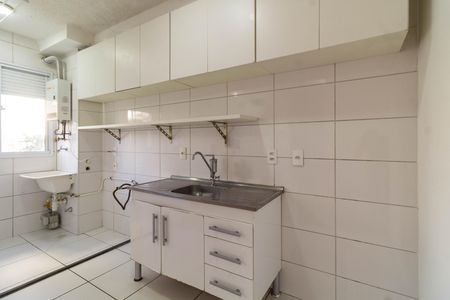 Cozinha de apartamento para alugar com 2 quartos, 42m² em Bom Retiro, São Paulo