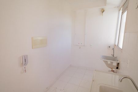 Apartamento para alugar com 2 quartos, 40m² em Santa Cruz, Rio de Janeiro