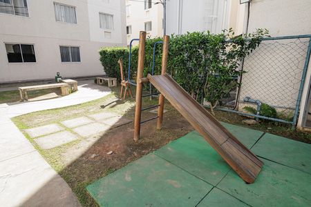 Apartamento para alugar com 2 quartos, 40m² em Santa Cruz, Rio de Janeiro