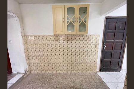 Cozinha de casa para alugar com 2 quartos, 84m² em Jardim Sao Jorge (raposo Tavares), São Paulo