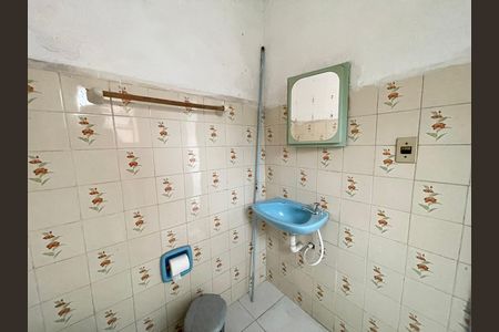 Casa para alugar com 84m², 2 quartos e 1 vaga Casa para alugar com 84m², 2 quartos e 1 vagaBanheiro 2